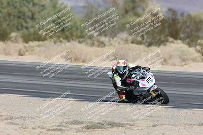 media/Dec-07-2025-CVMA (Sun) [[3e7d2de5dc]]/Race 7-Formula Lightweight Twins Shootout/